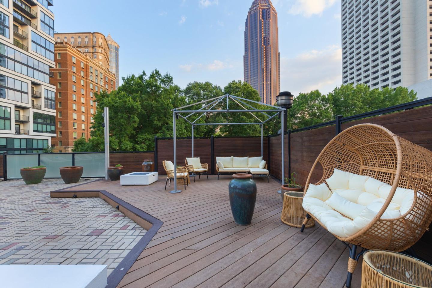 Crest on Peachtree Image 8