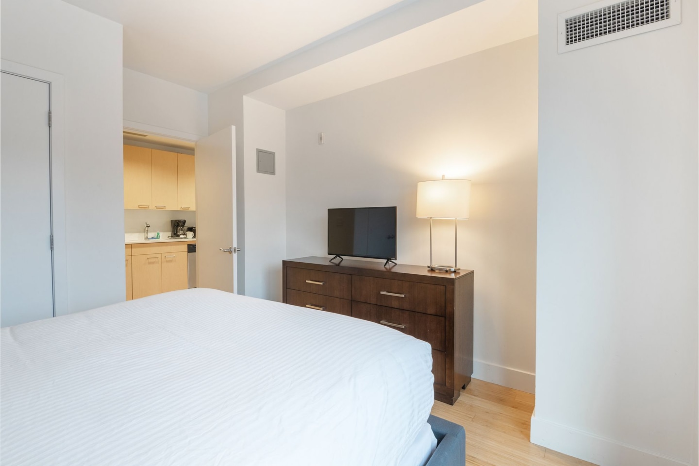 1085 Boylston Image 10