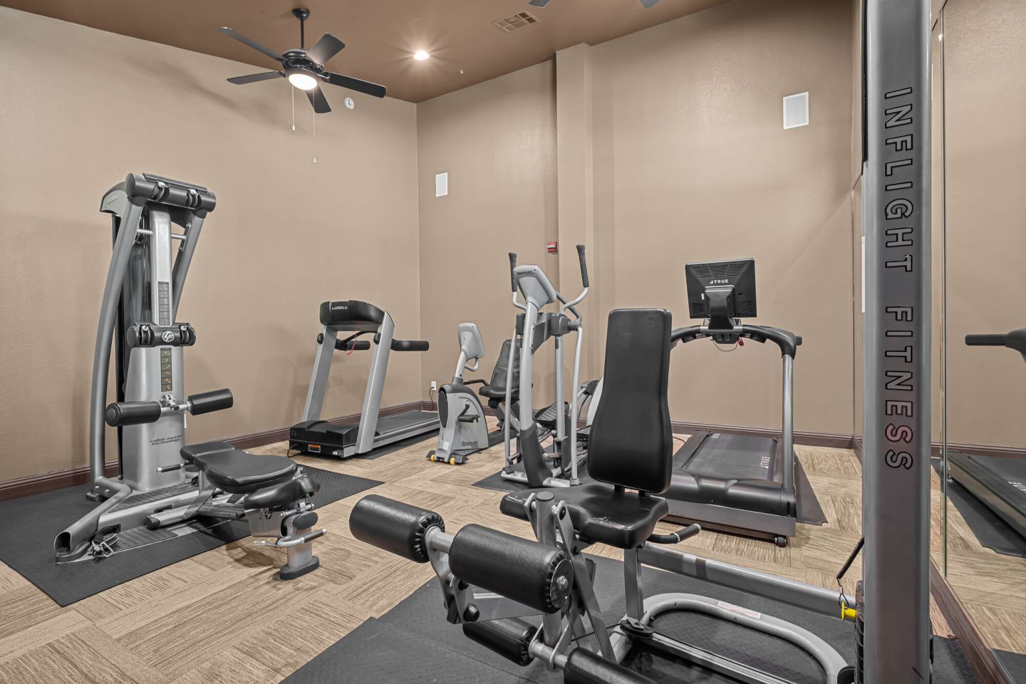 Larkin Apartment Homes Image 23
