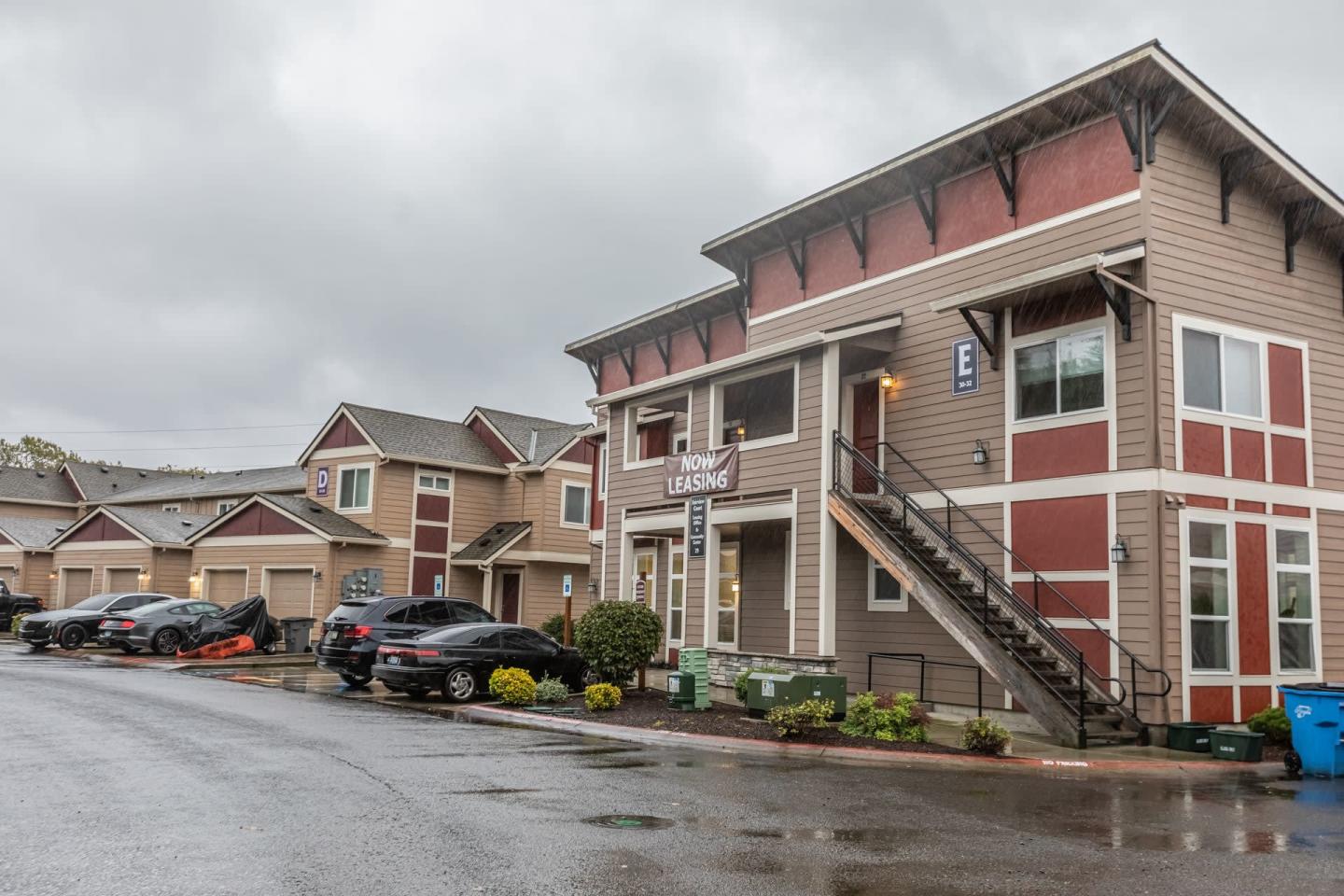 Fairview Court Townhomes Image 21