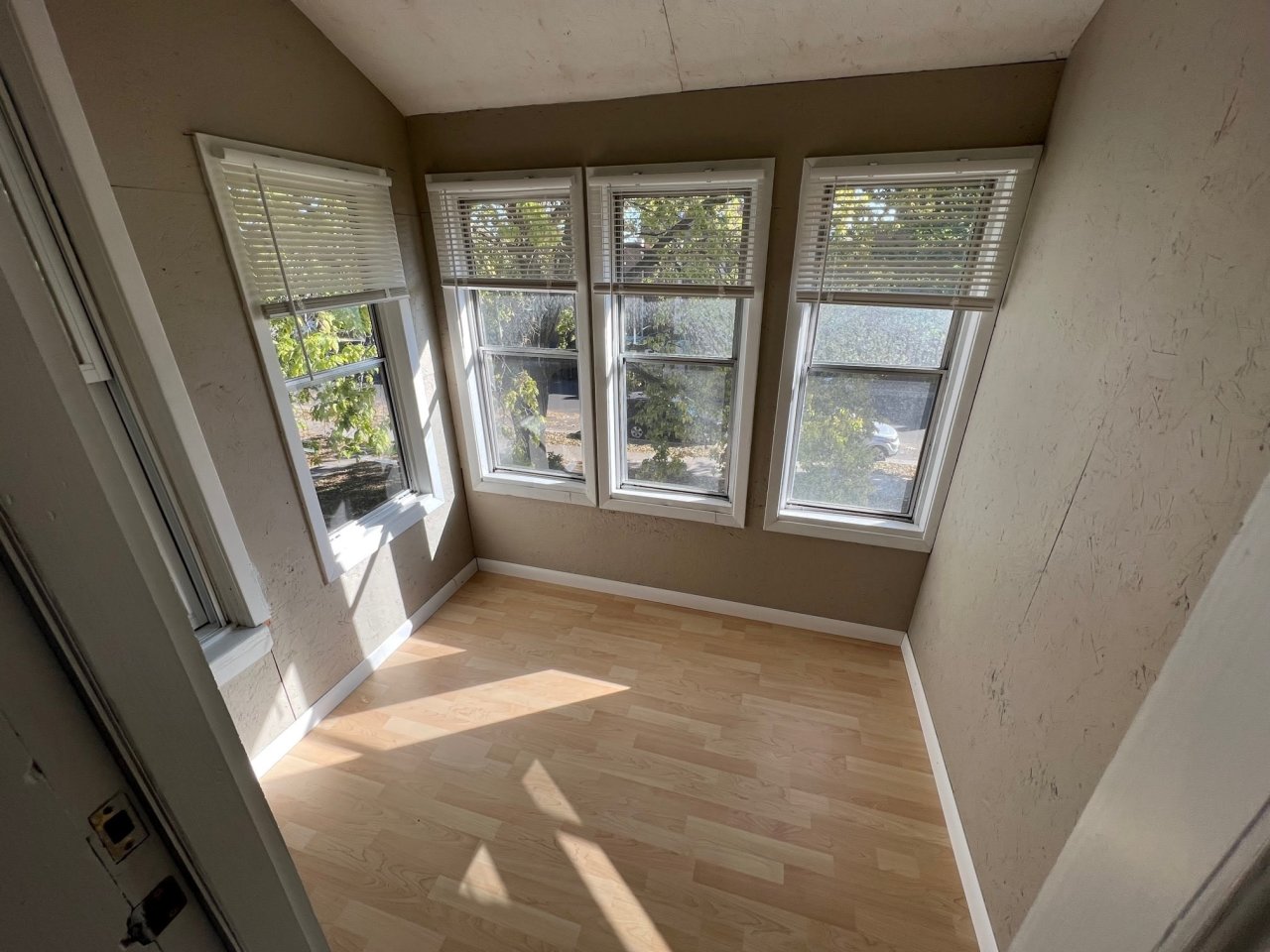 2424 4th Ave Image 3