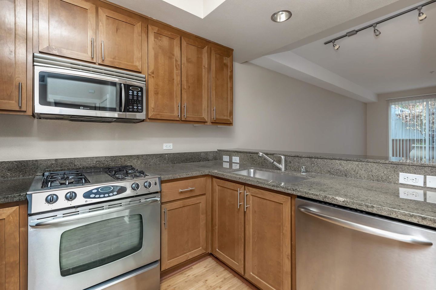 Oak Walk Image 102