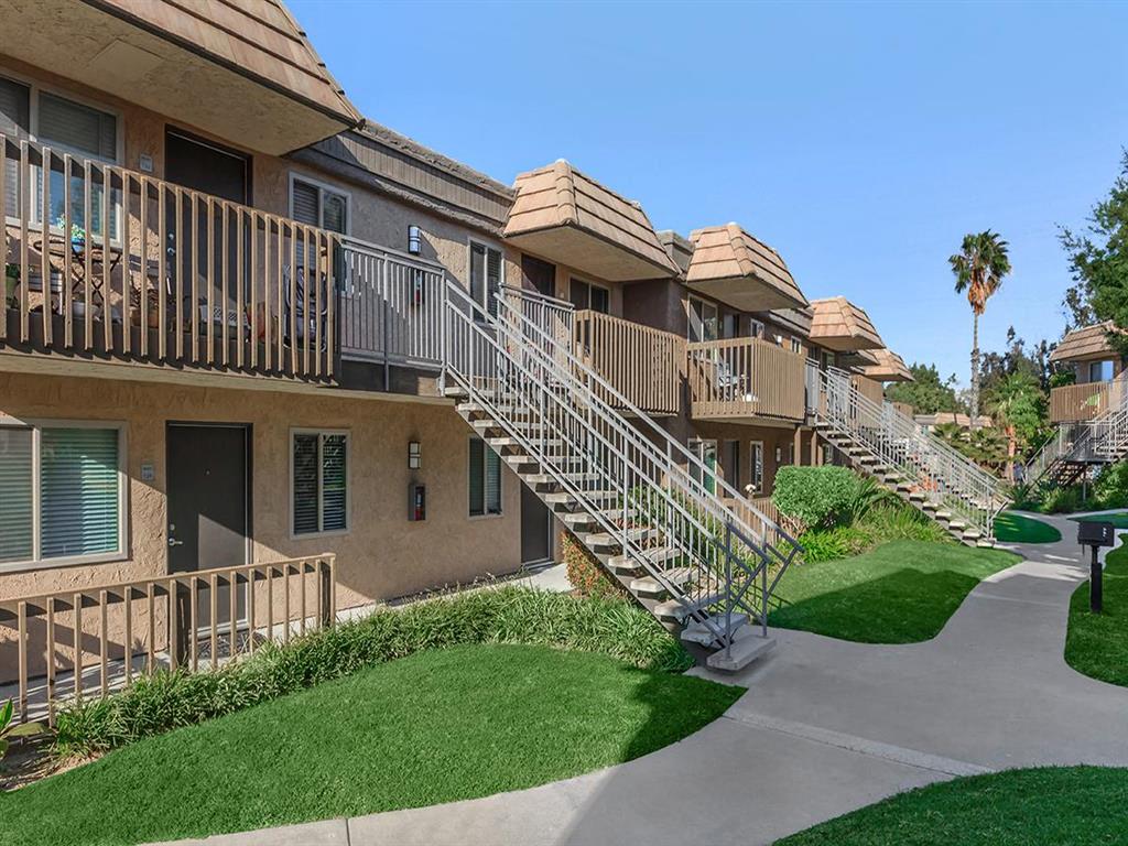 Bluffs at Carlsbad Apartments Image 46