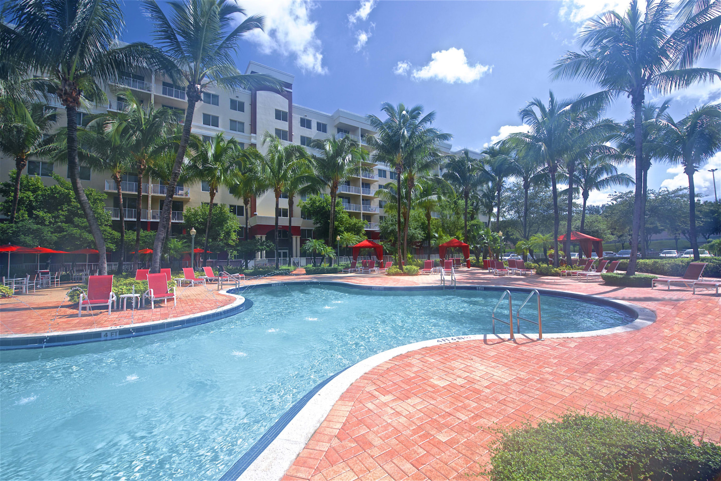 Royal Palms Image 11