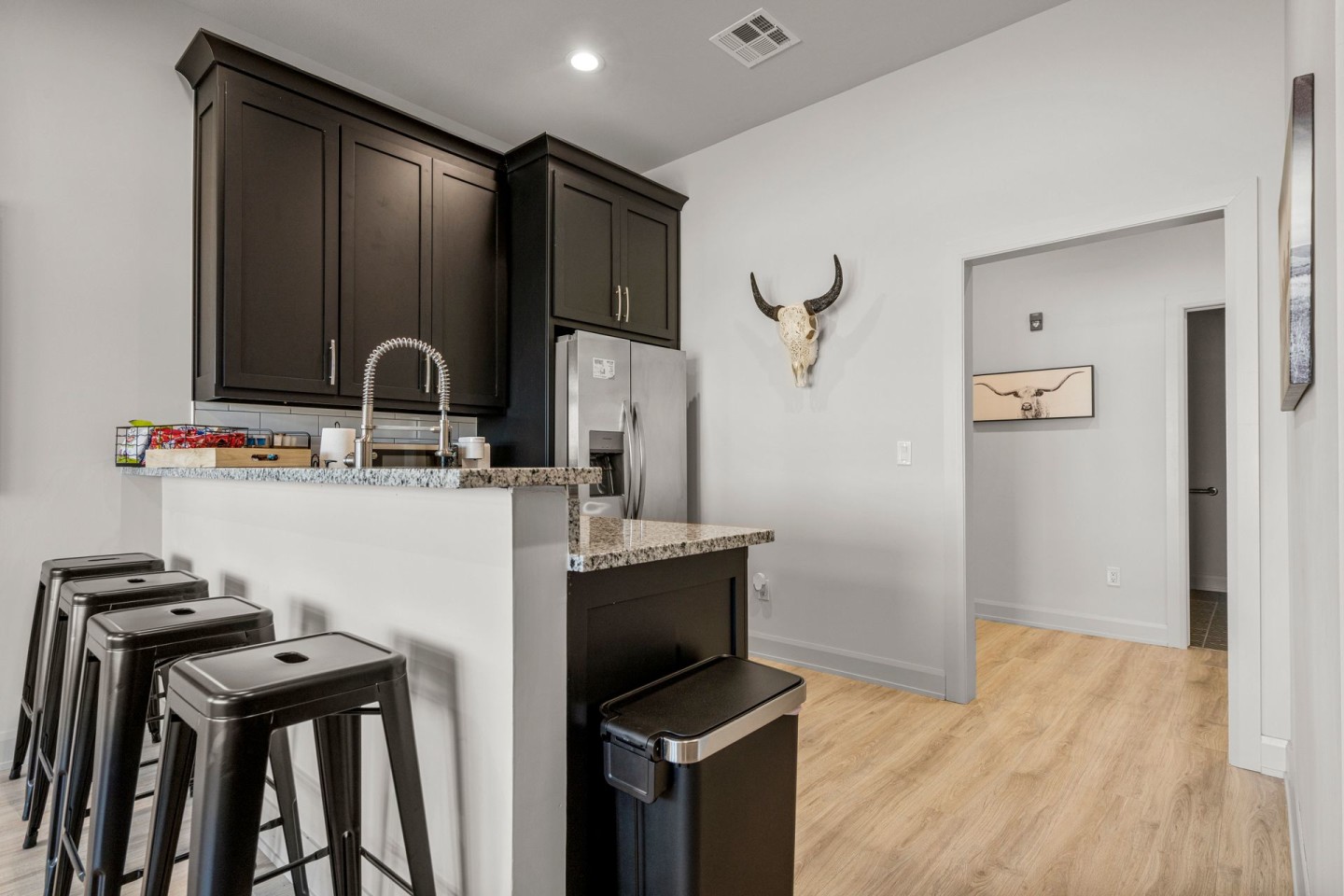 West 530 Image 13