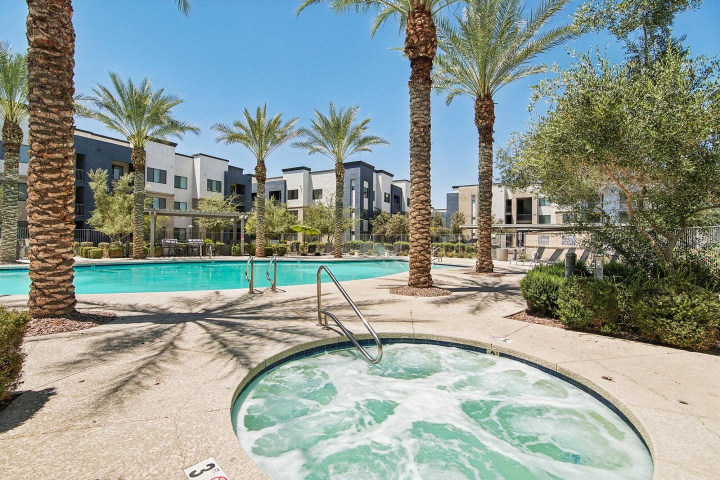 Palms Luxury Apartments Image 28