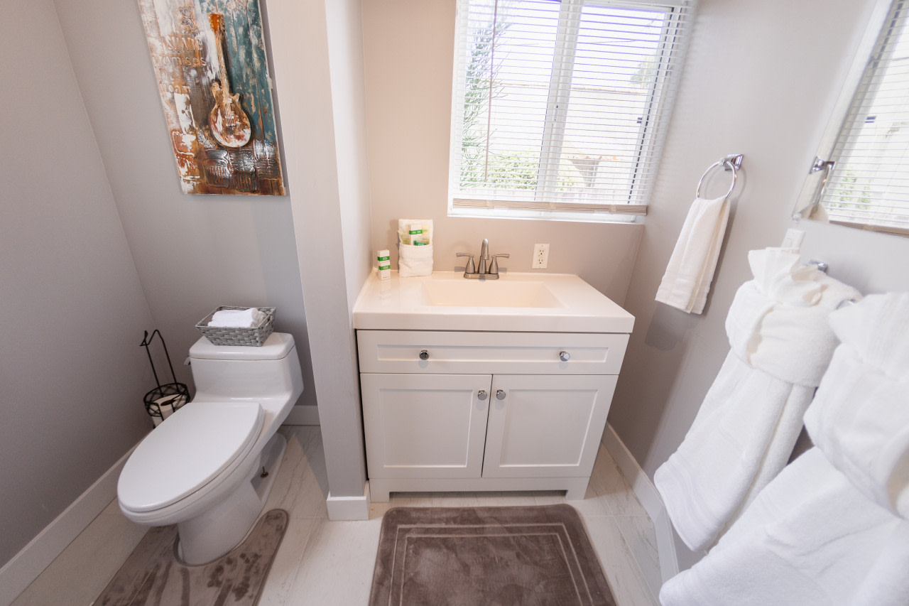 Kling Front Image 34