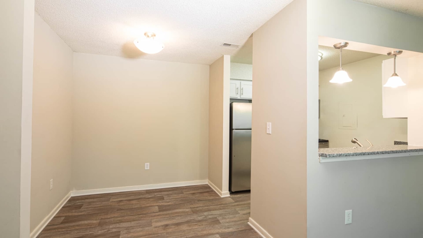 Sherwood Apartment Homes Image 7