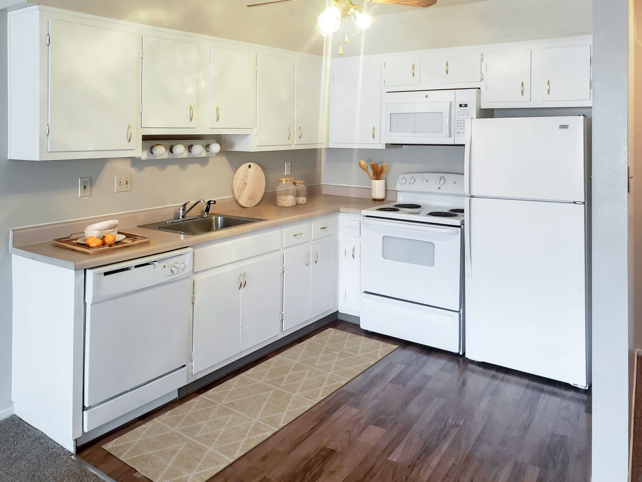 Regency Park Apartments Image 6