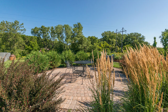 Valley Village Apartments Image 13