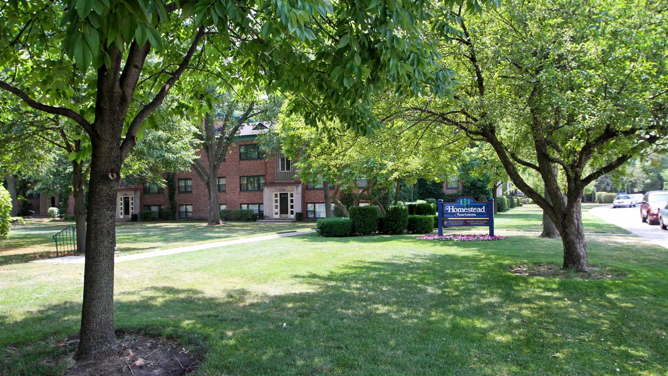 HOMESTEAD APARTMENTS Image 14