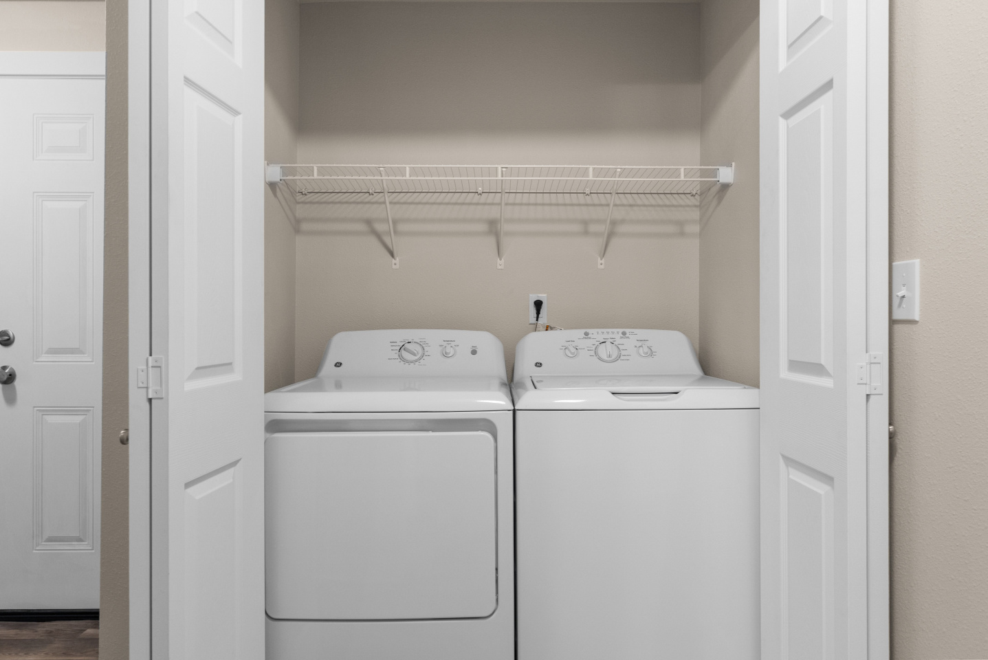 Crown Pointe Apartments Image 19