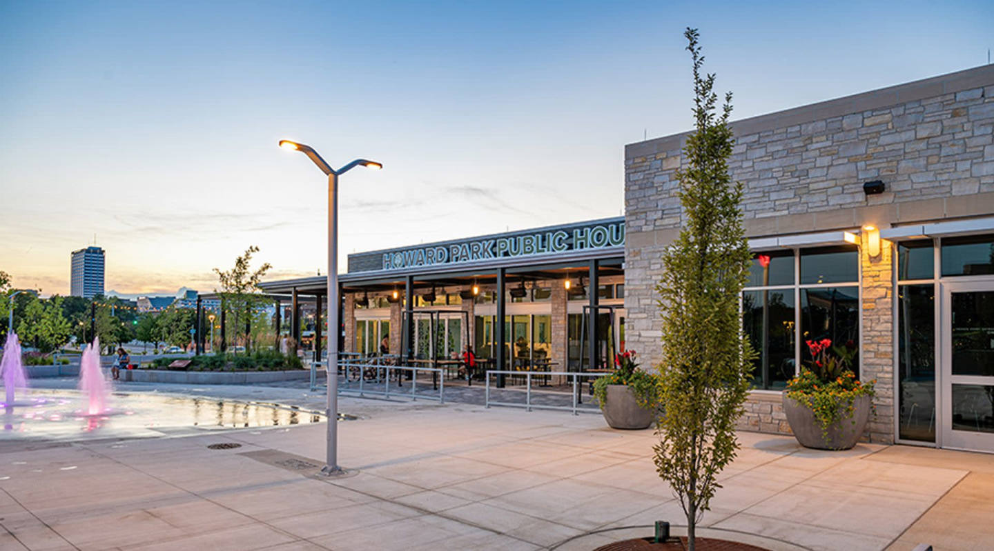 300 East LaSalle Image 20