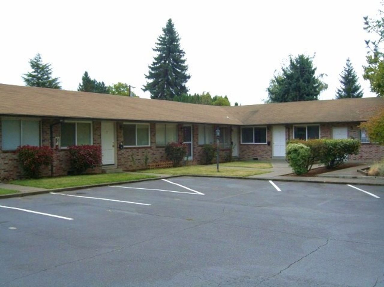 Meadowlark Apartments Image 13