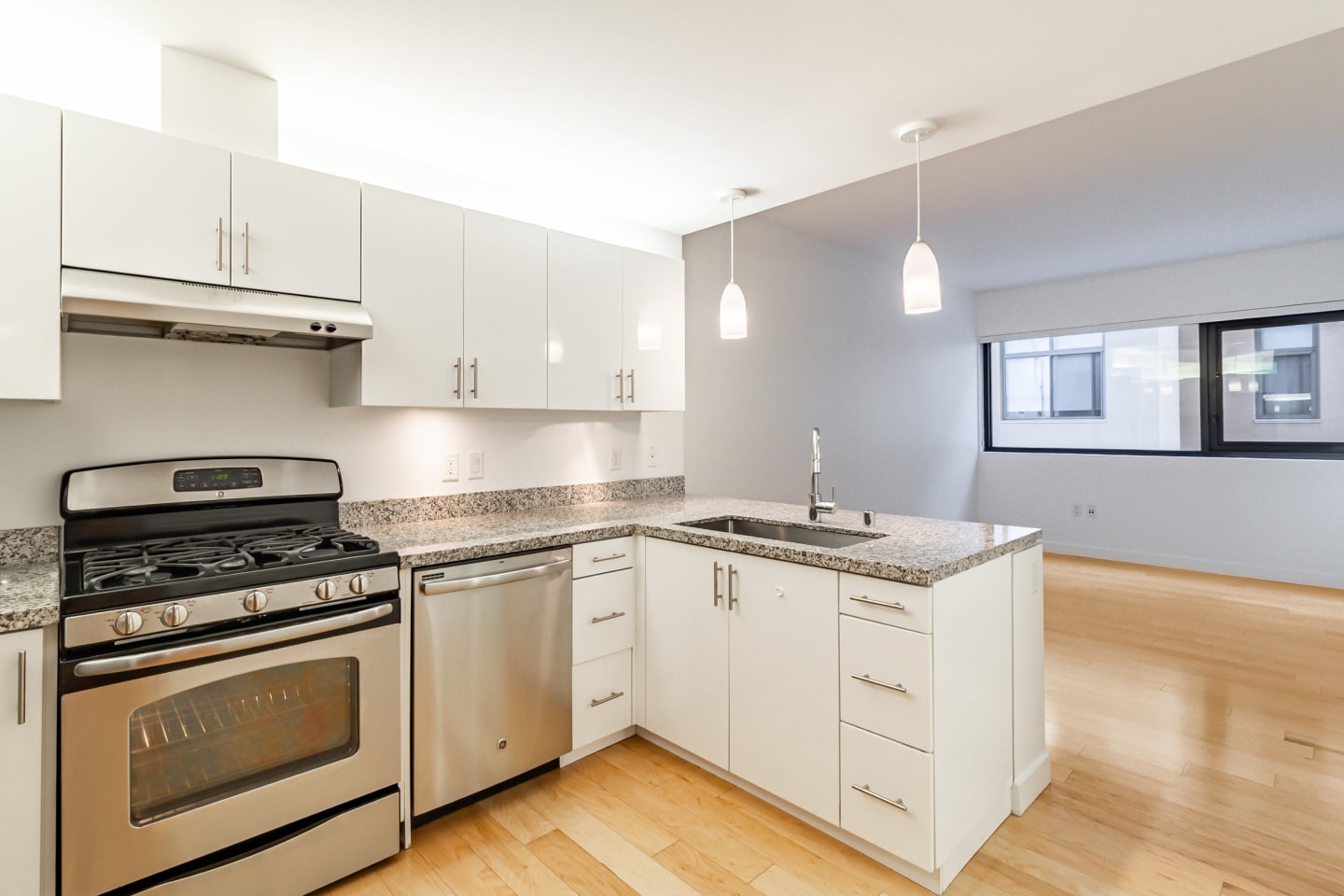 333 Fremont Image 15