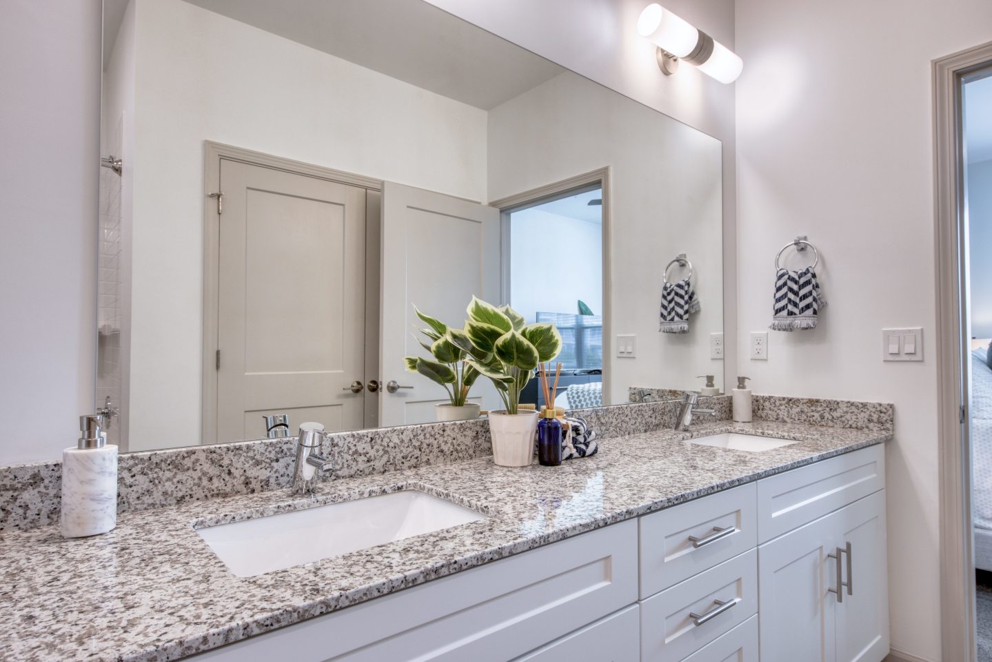 Pointe at Palm Bay Image 84