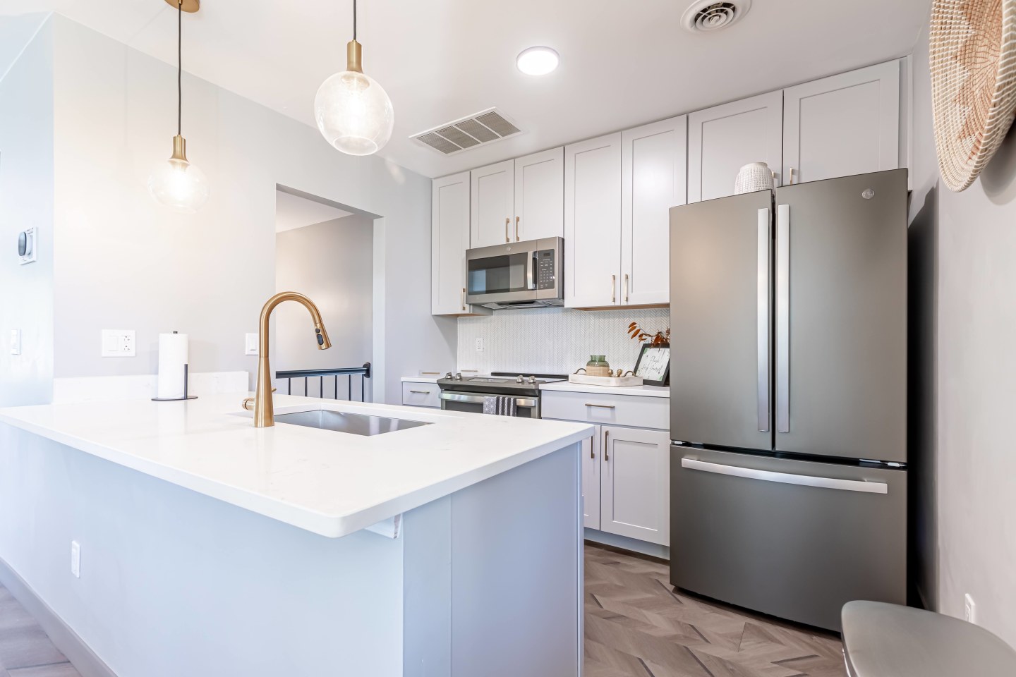 Littlestone Apartments Image 3