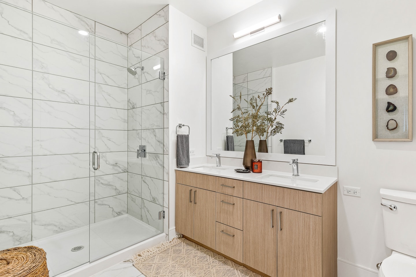 One Oak Brook Commons Image 13