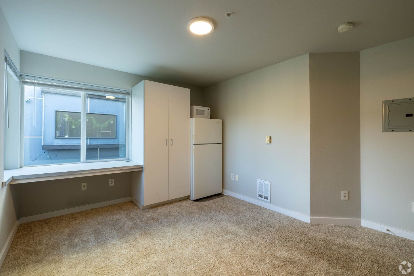 Campus Heights Image 12