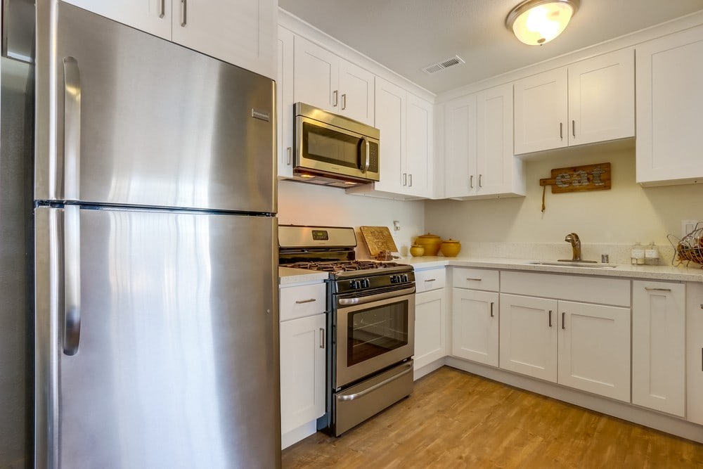 Newport Seacrest Apartments Image 12