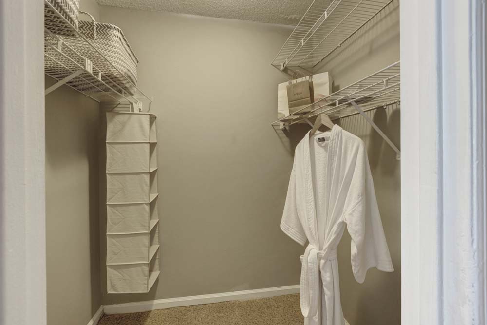 Harlowe Apartments Image 9