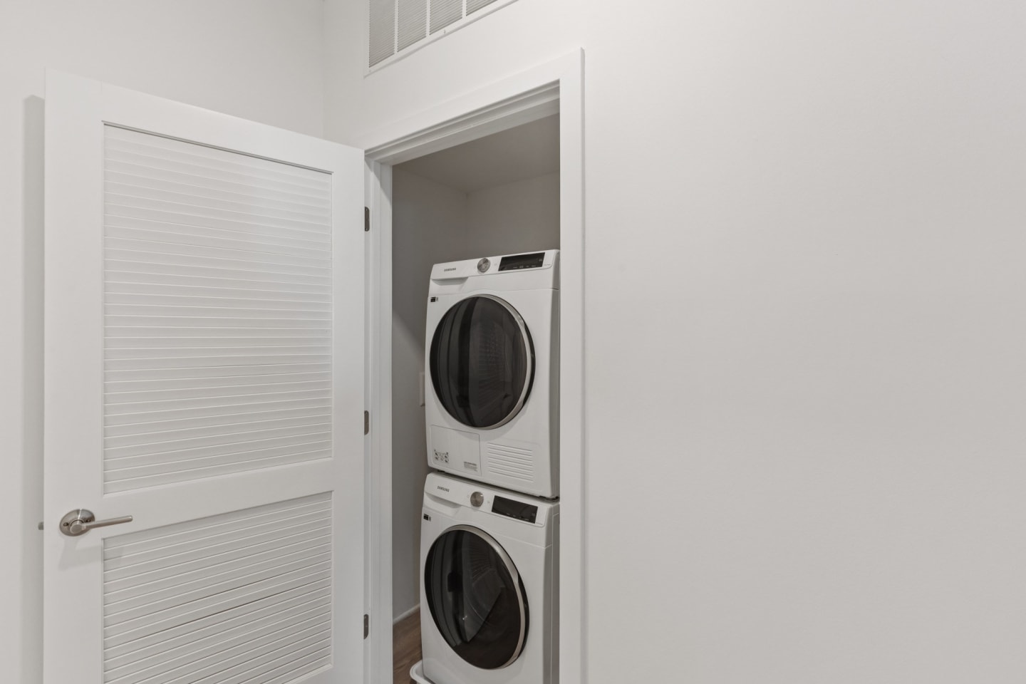 Canvas Apartments Image 6