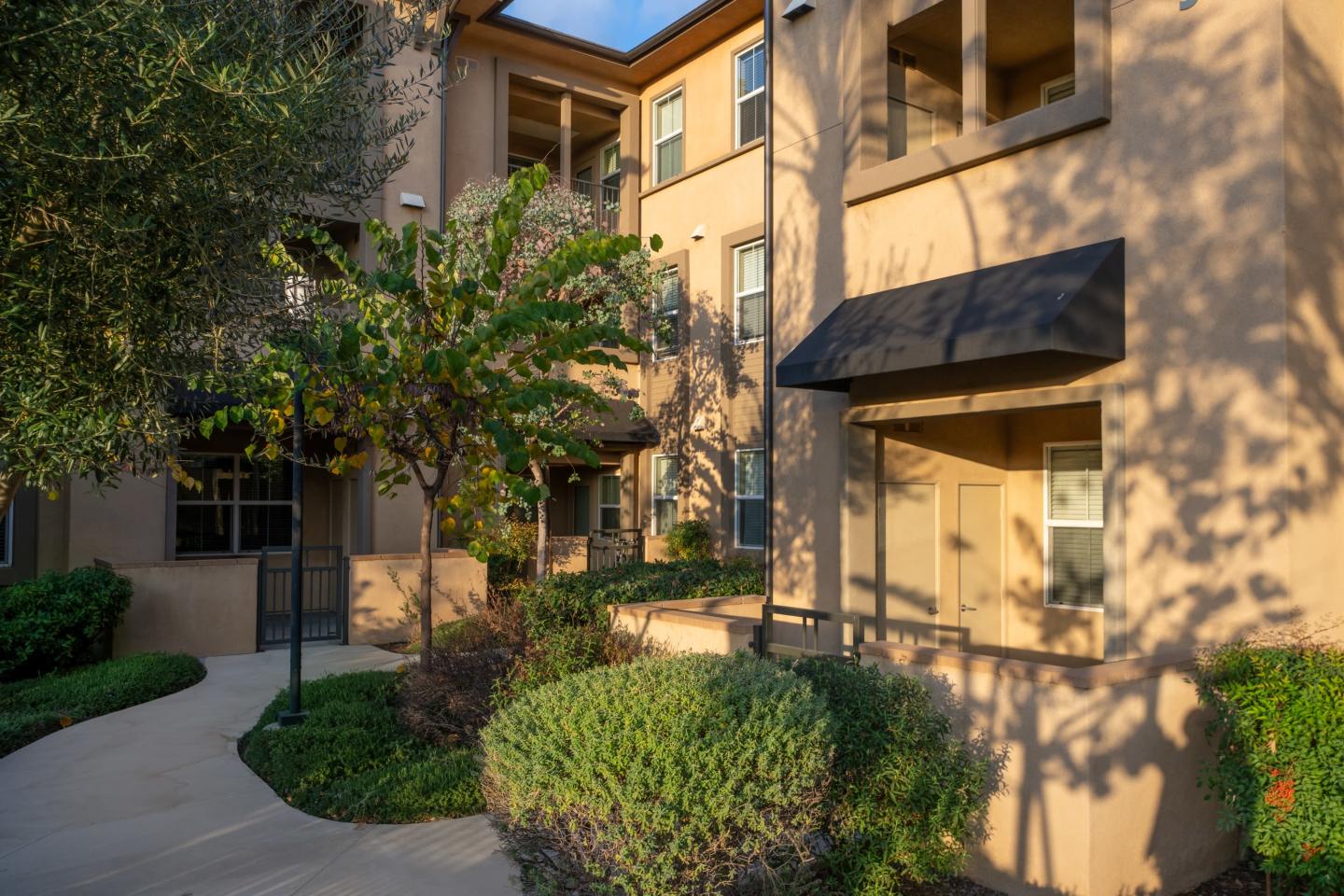 La Verne Village Luxury Apartment Homes Image 66