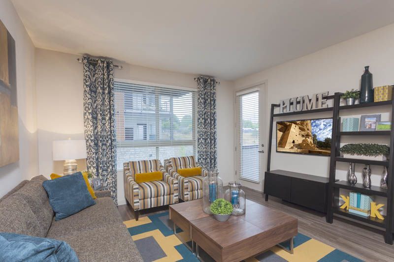 Outlook Golden Apartments Image 3