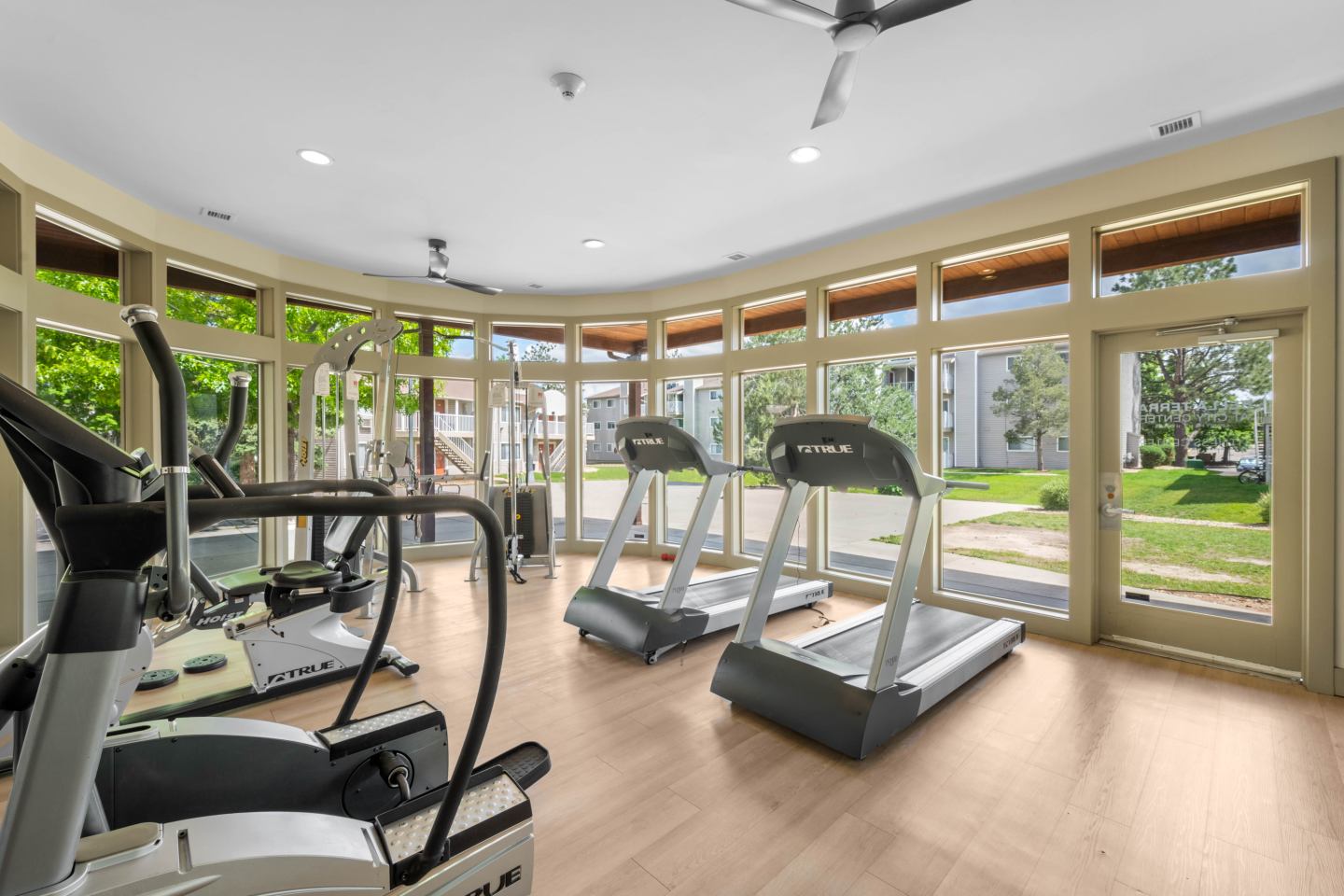 Bella Terra at City Center Apartments Image 13