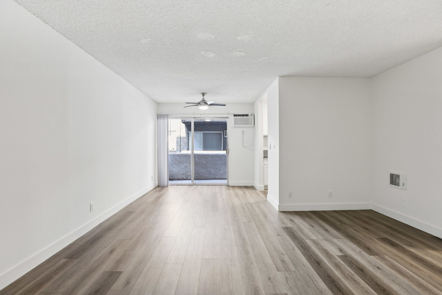 Victoria Apartments Image 20