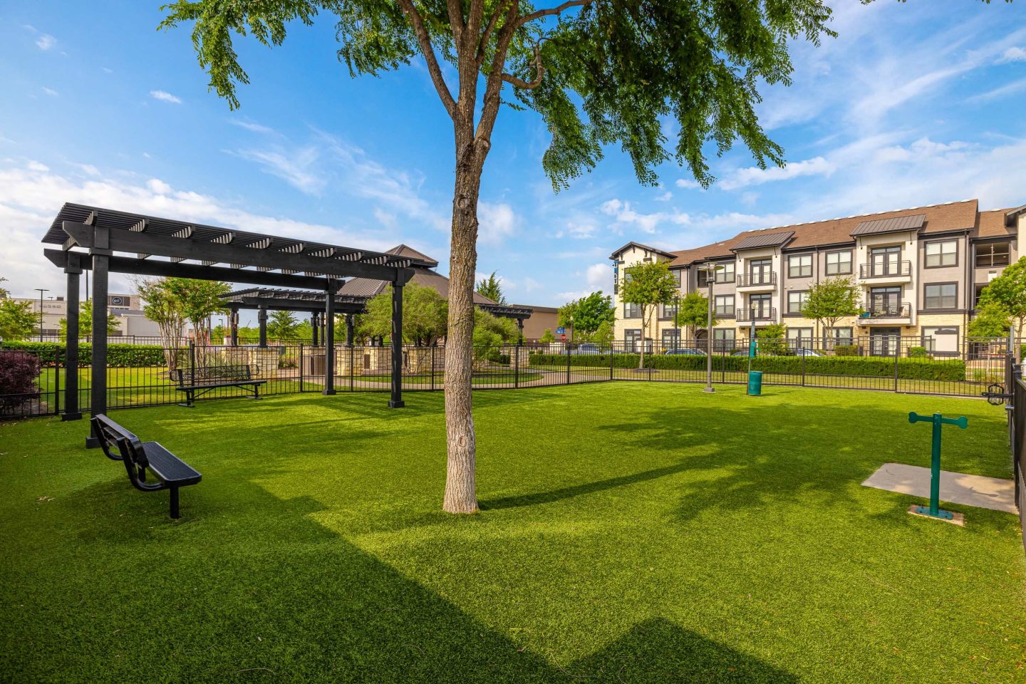 The Edge At Glade Park Apartment Image 19