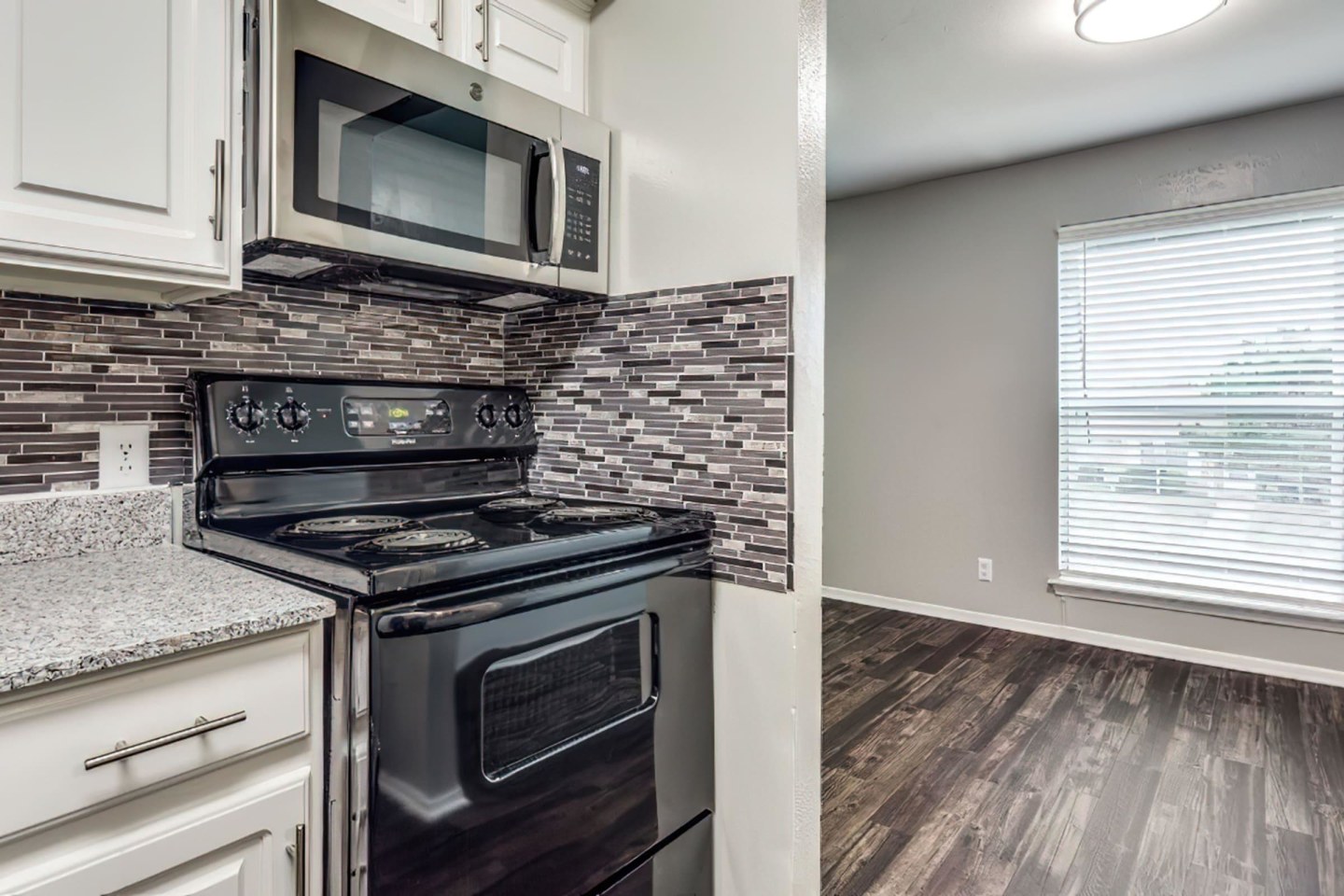 Fleetwood Apartment Homes Image 36