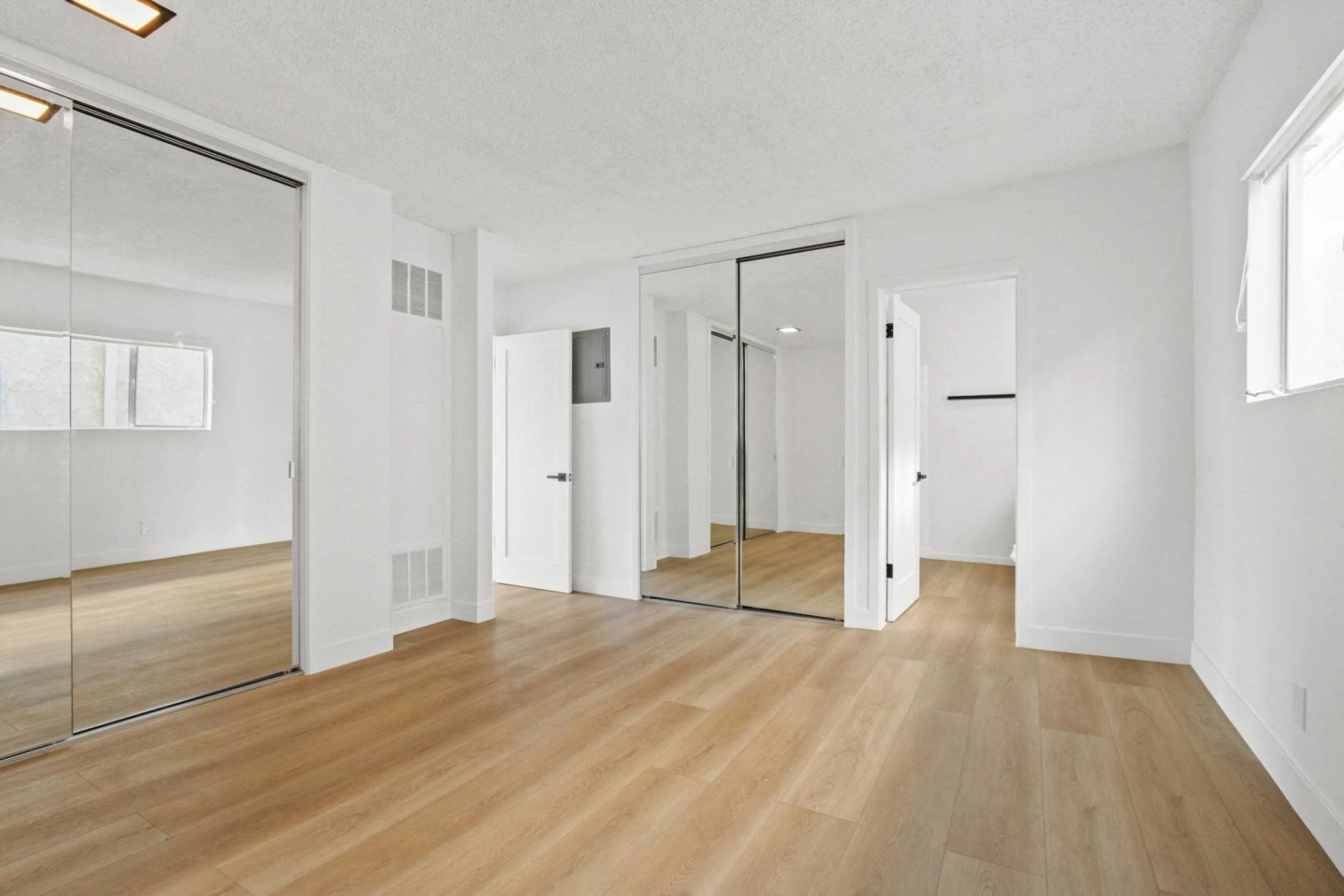 401 Washington Apartments Image 12