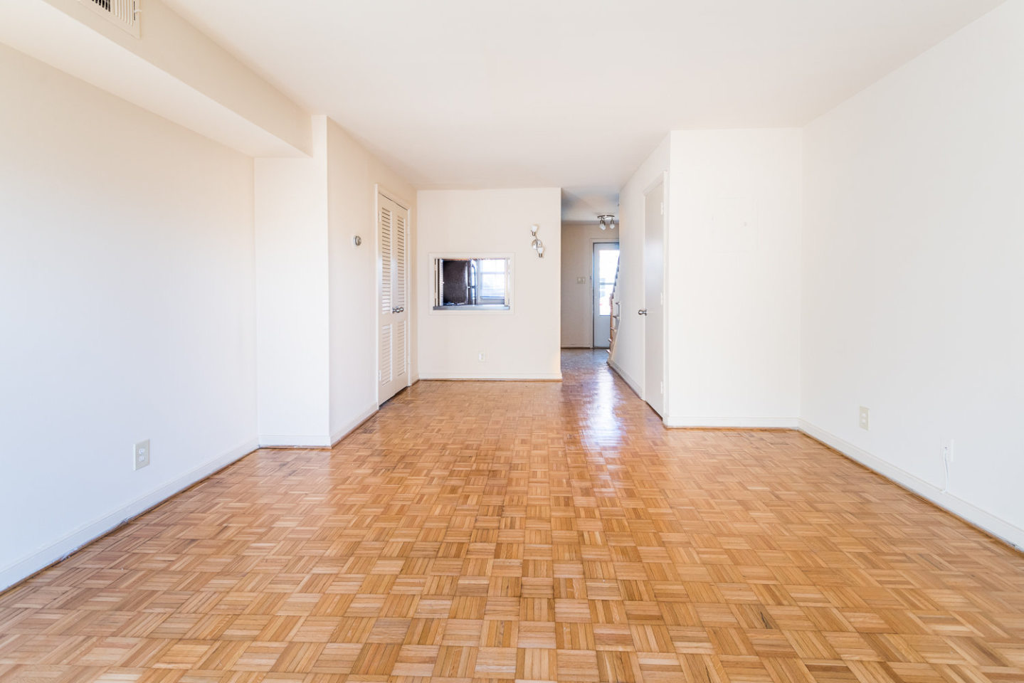 Georgetown apartments Image 9