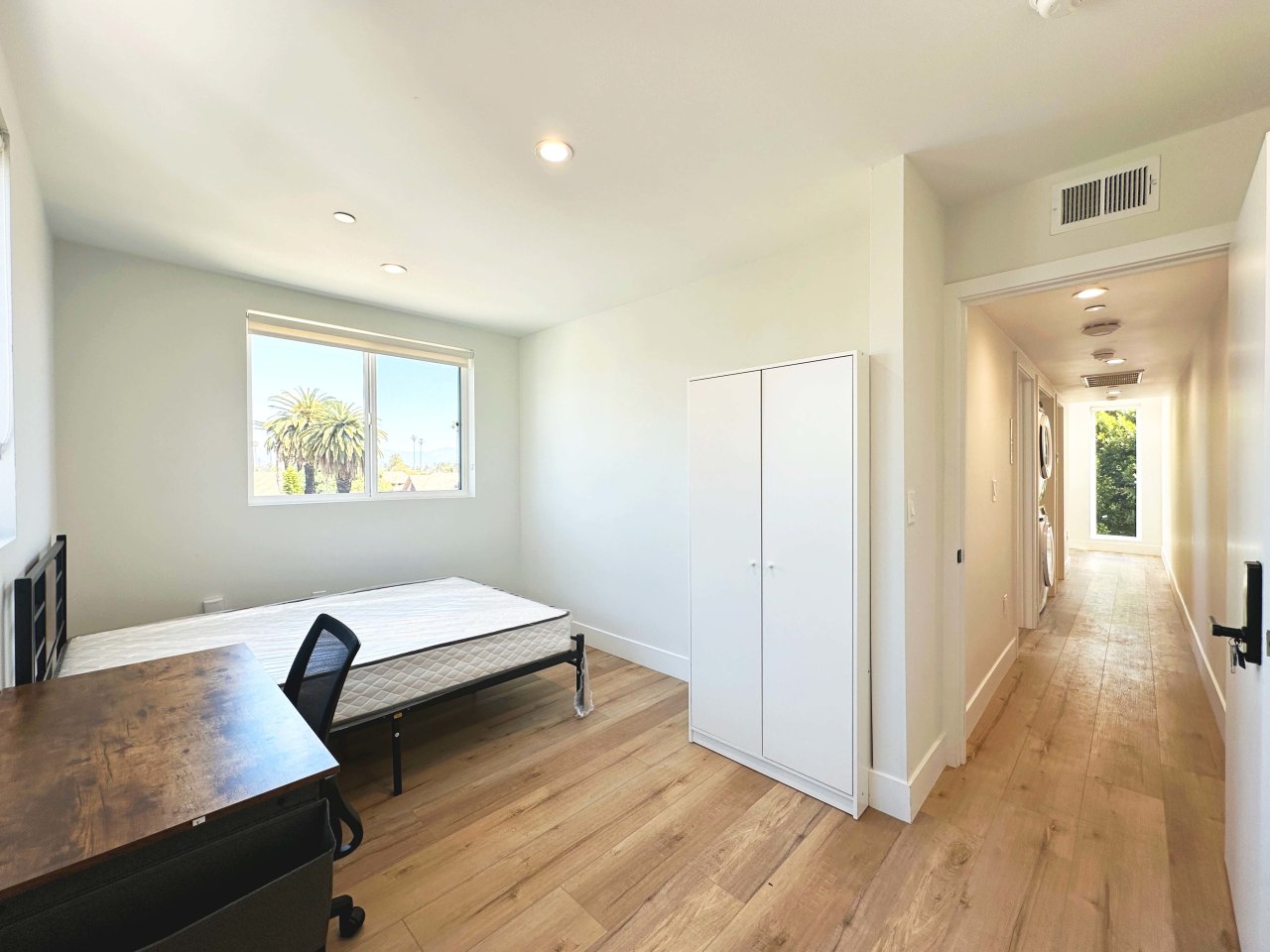 2909 Kenwood Avenue - Co-Living Housing Image 22