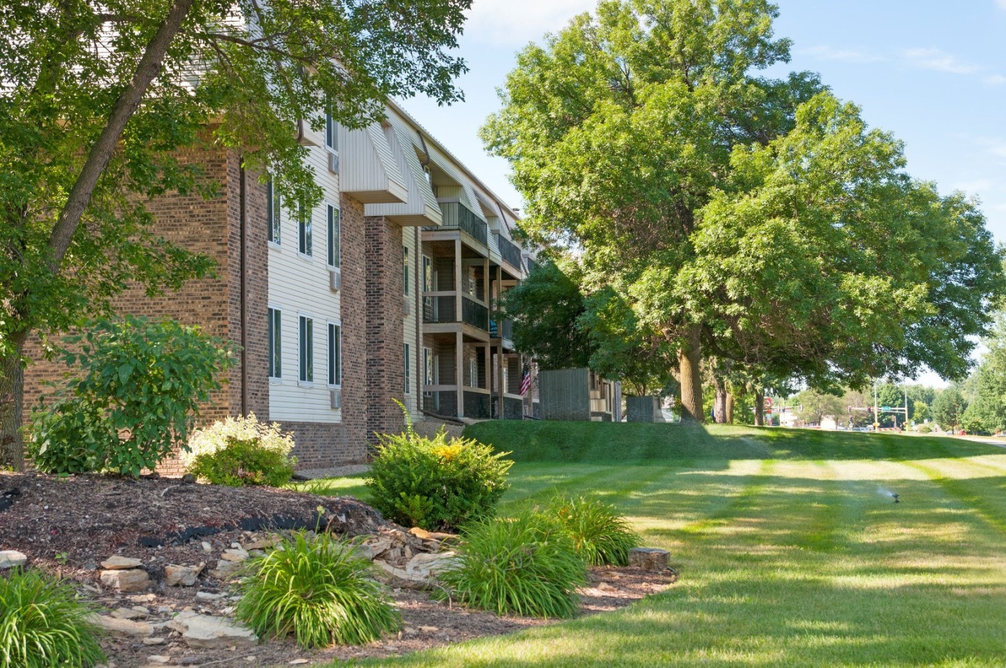Burnsville Parkway Apartments Image 14
