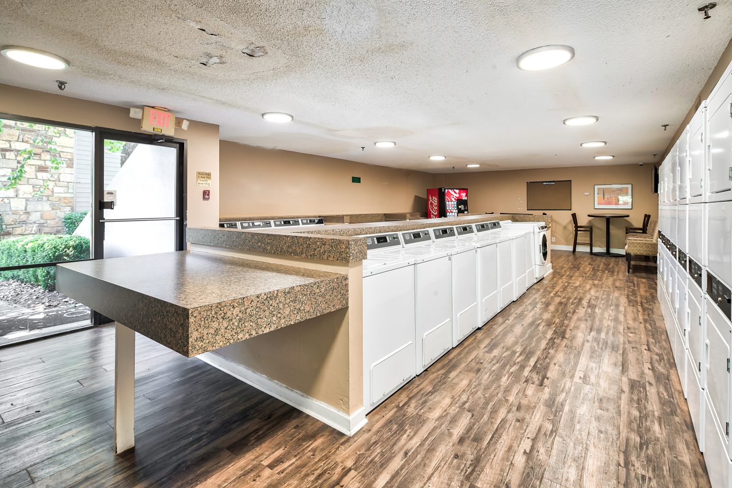 Raintree Apartments Image 36