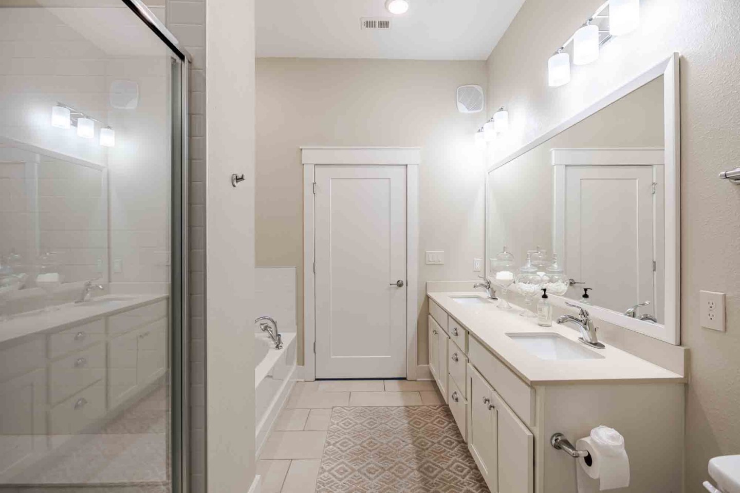 Solstice Signature Apartment Homes Image 15