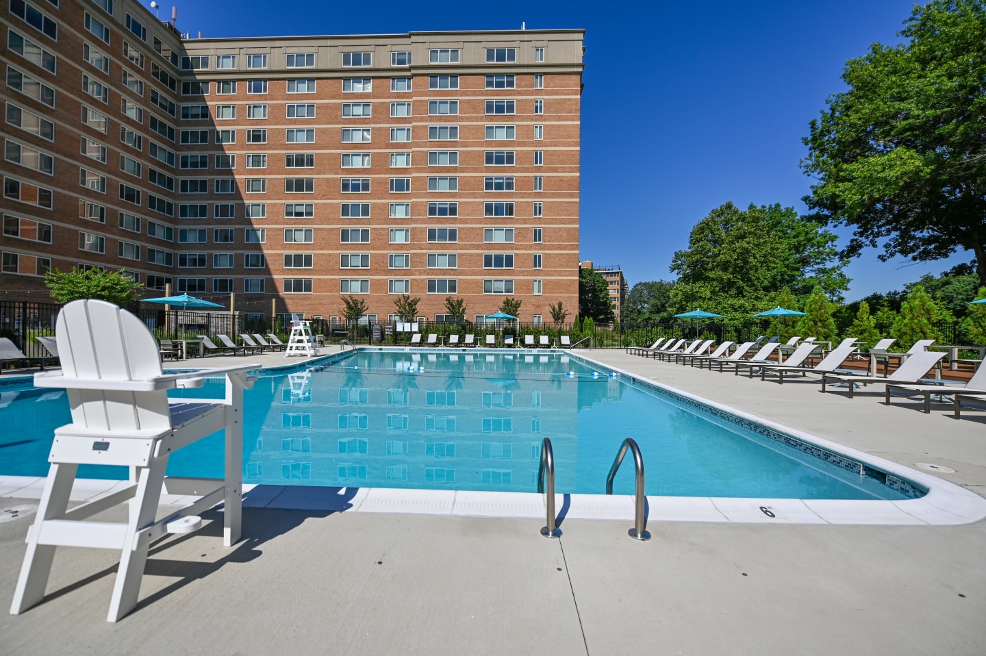 Potomac Towers Image 8