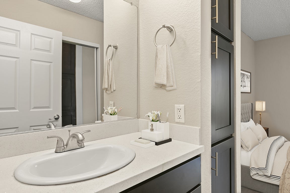 Harbor Terrace Apartments Image 22