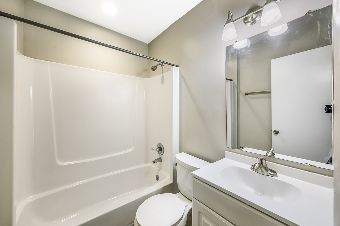 Pine Ridge Apartments Image 26