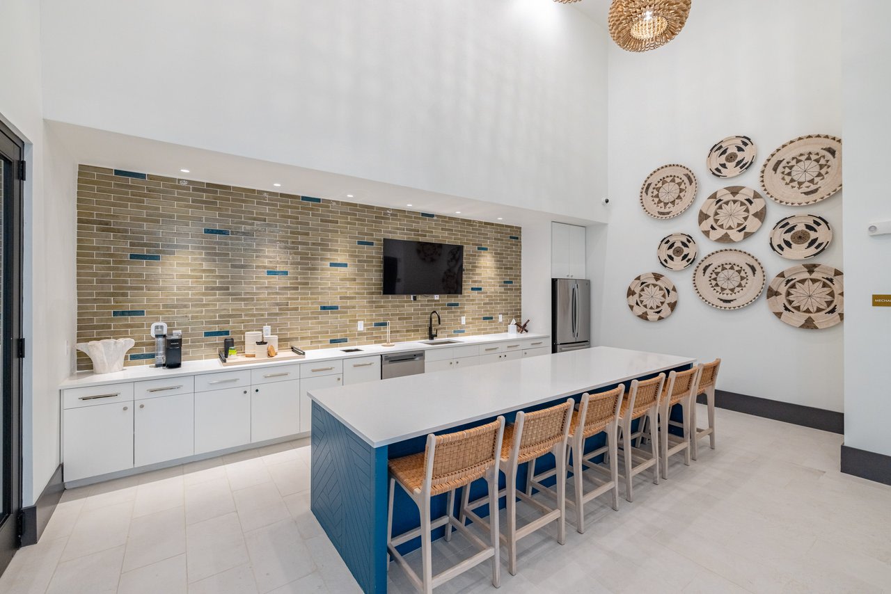 Botanic Luxury Apartments Image 62