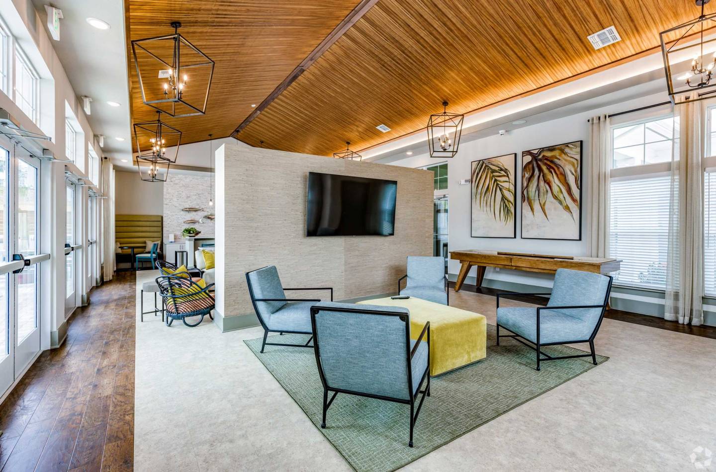 Shoreview Waterfront Apartments Image 21