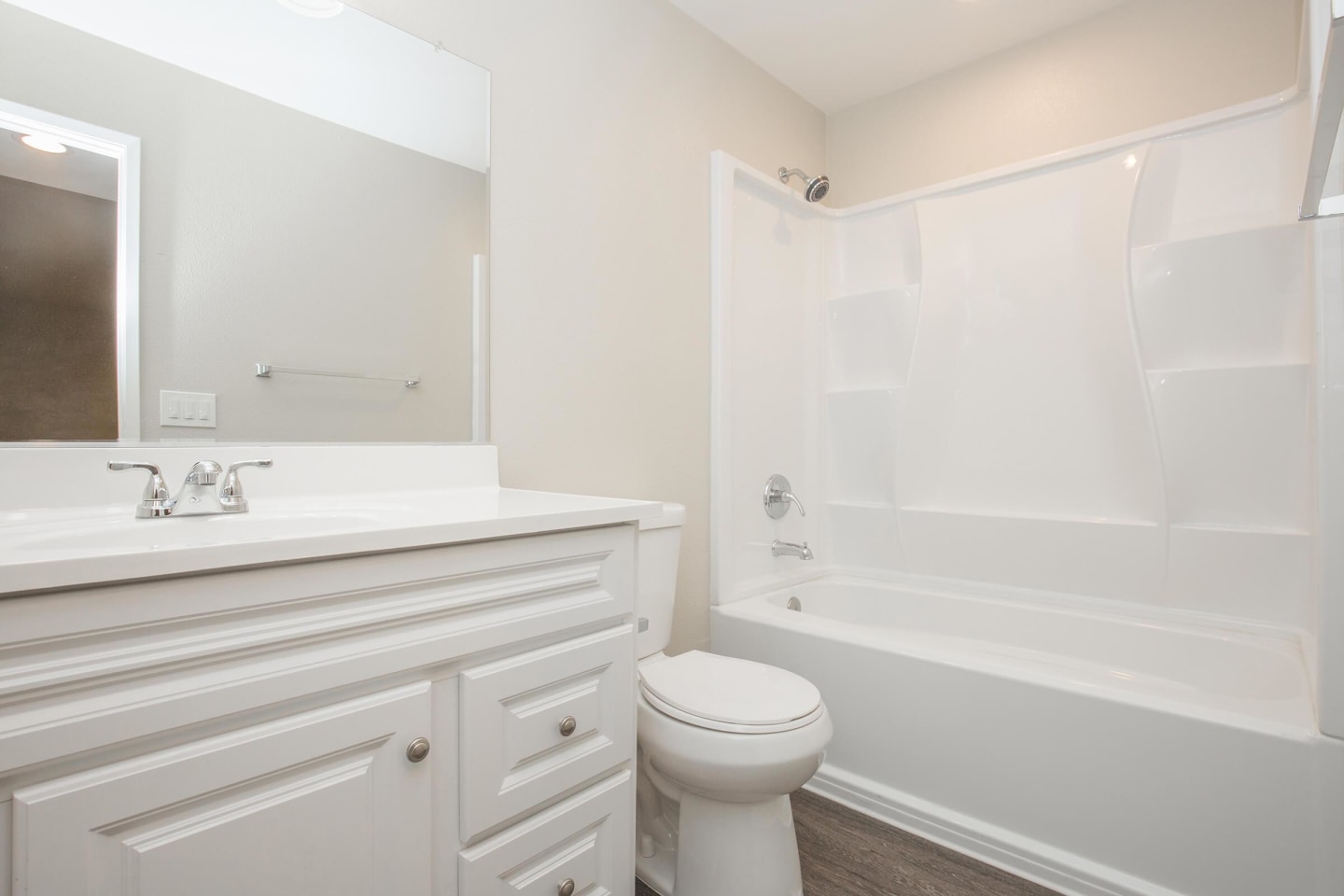 Wateridge Apartment Homes Image 38