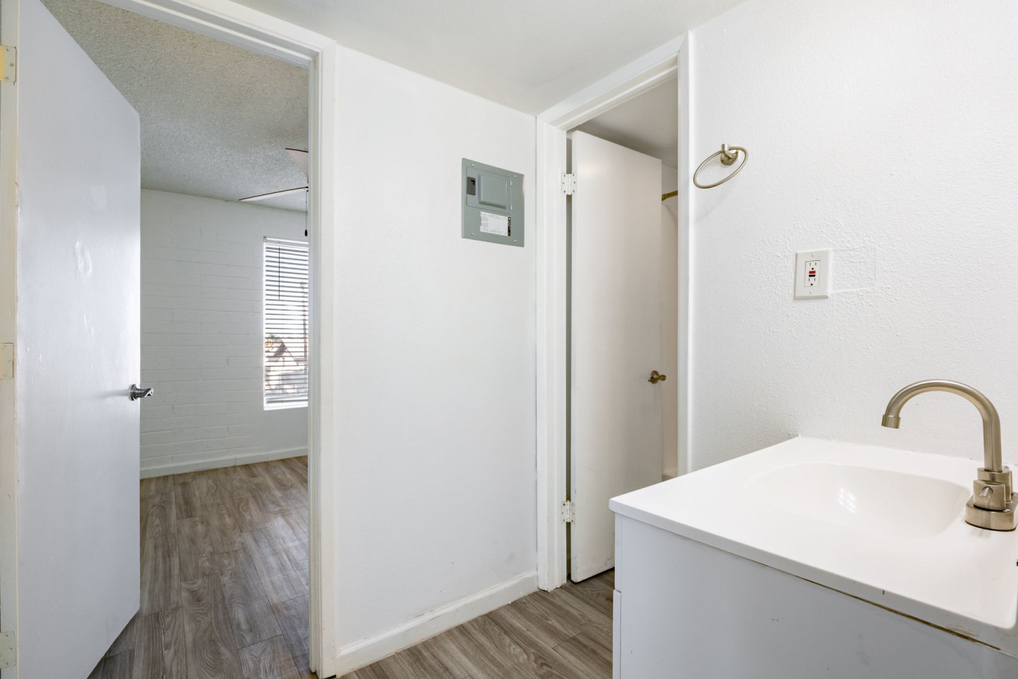 Park West Apartments Image 48