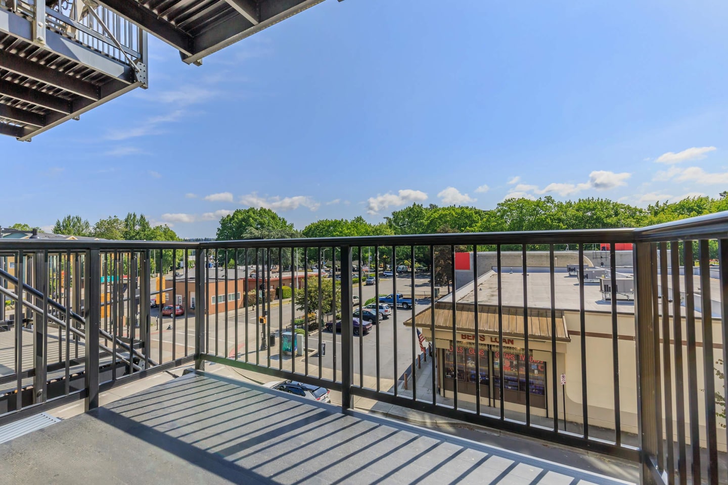 Second and Main Image 52