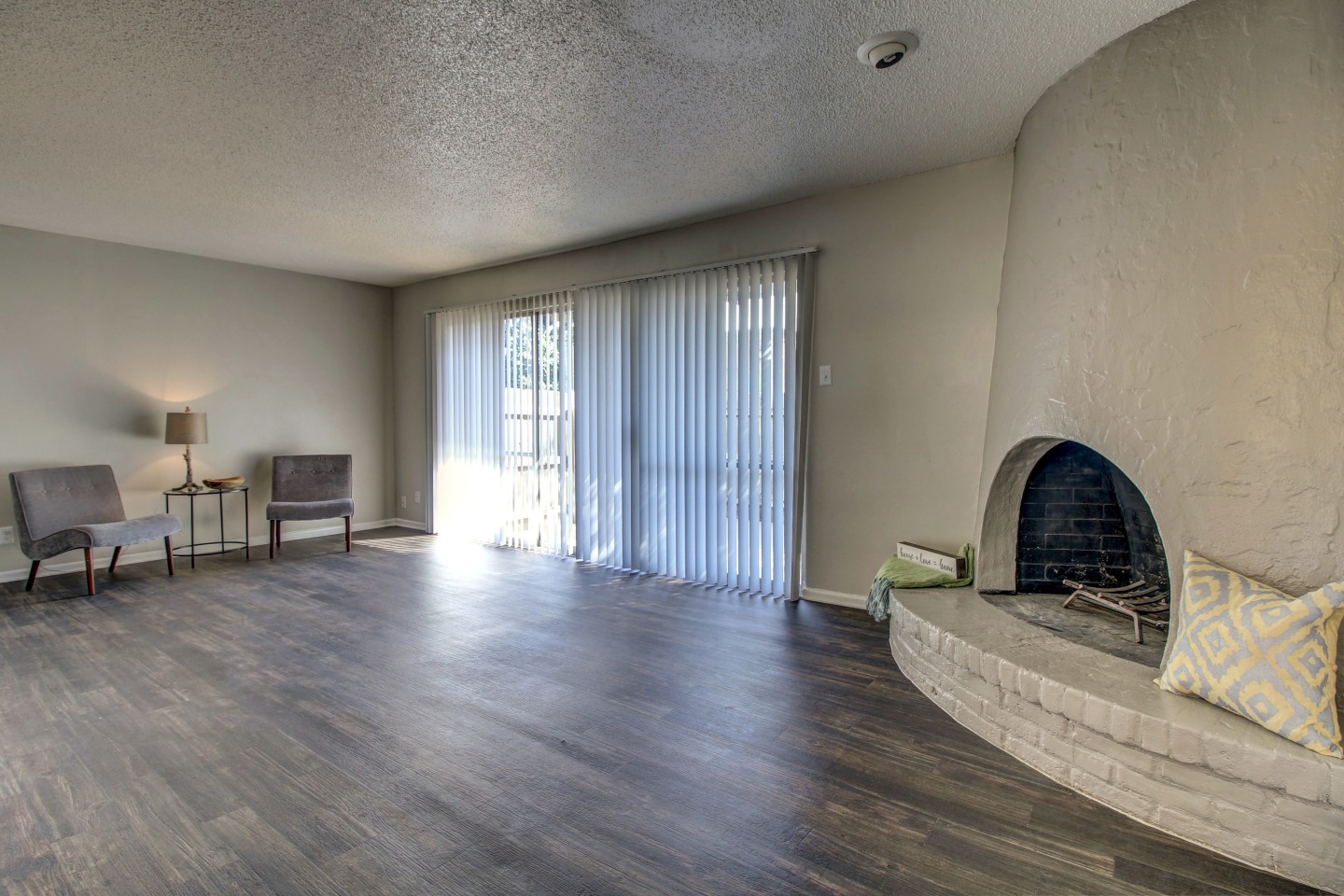 Oak Terrace Image 3