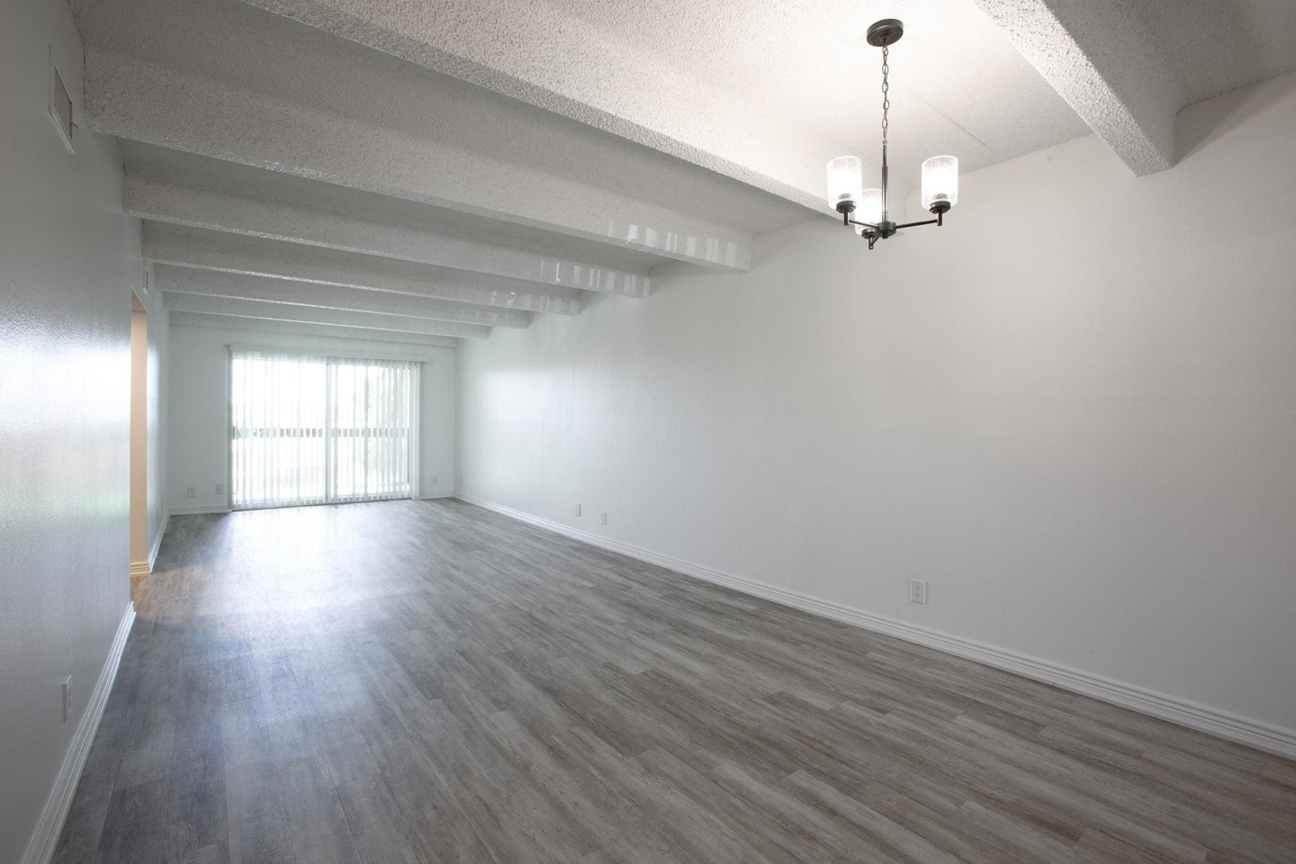Los Altos Towers Image 24