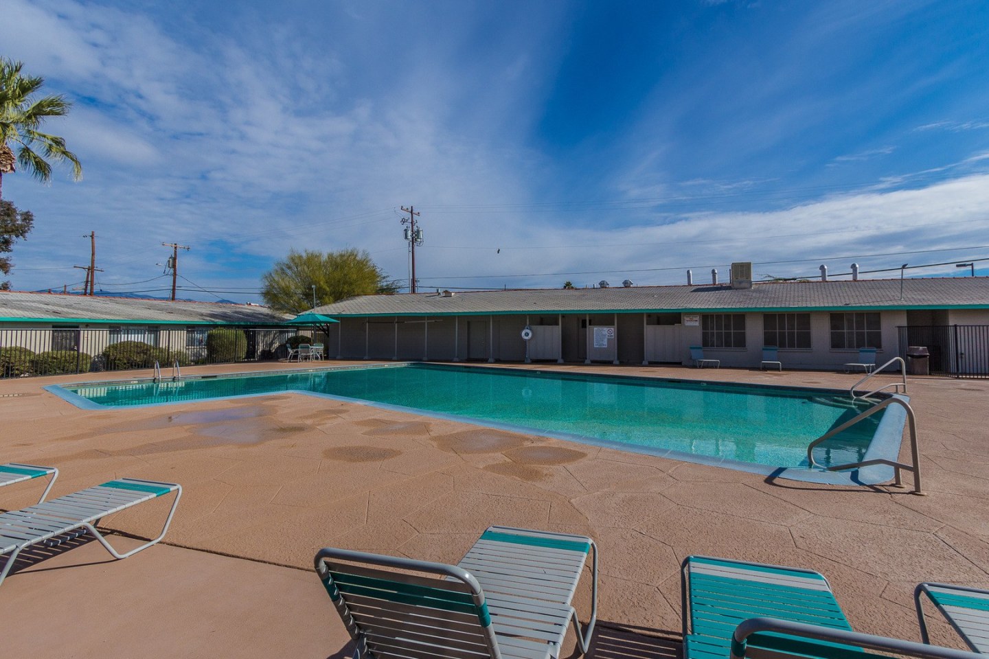 Craycroft Gardens Apartments Image 1
