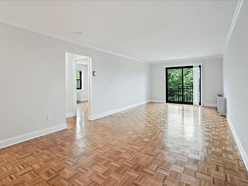 Grand Imperial Apartments Image 11